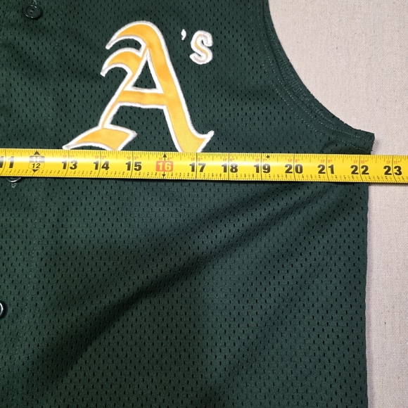 Vintage Majestic Oakland A's Sleeveless Button Down Baseball Jersey Size Medium - Picture 6 of 7
